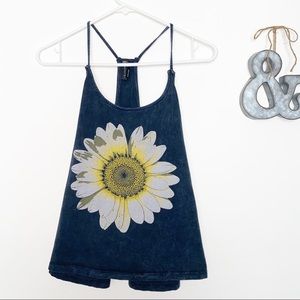🌻 Floral graphic tank 🌻
